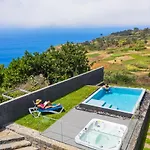 Casa Da Maloeira By An Island Fajã da Ovelha
