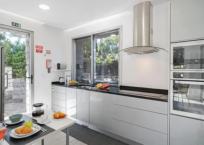 Casa Da Maloeira By An Island 別荘 *