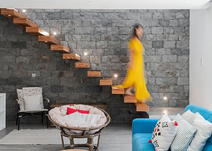 Casa Da Maloeira By An Island