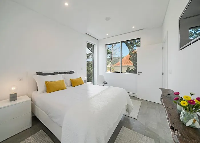 Casa Da Maloeira By An Island *