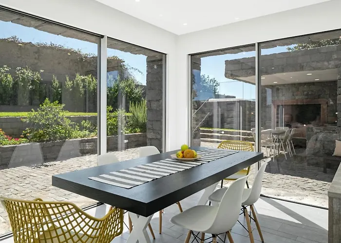 Casa Da Maloeira By An Island *